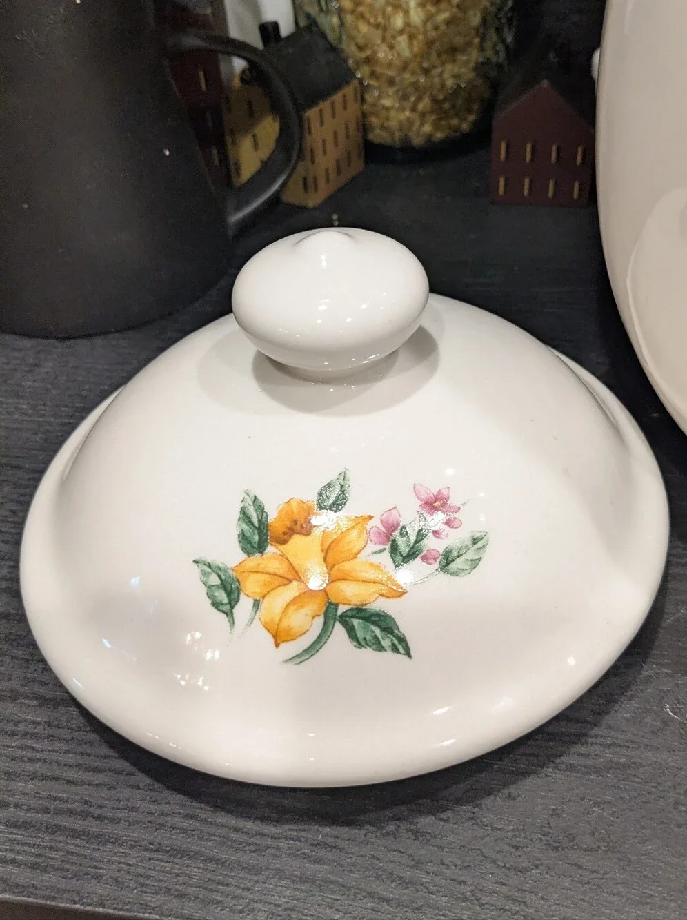 Thomson Pottery Floral Garden Canister  Yellow Daffodils Vintage Retired